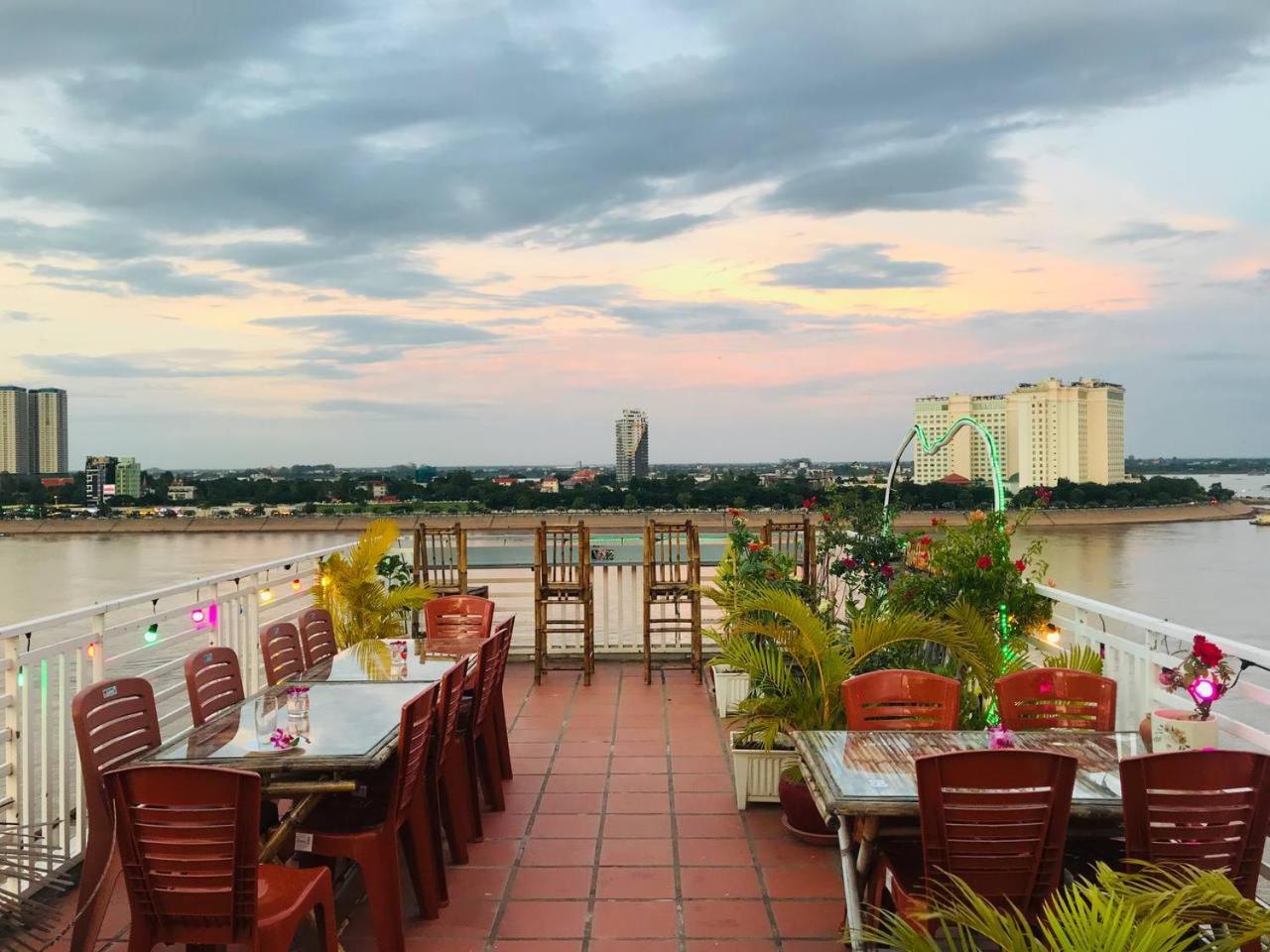 4 Rivers Hotel Phnom Penh Eksteriør bilde